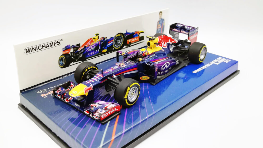 レッドブル RB9 M.ウェバー | F1ミニカーあれこれ