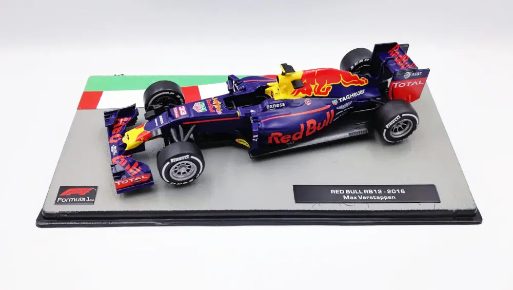 Begin掲載 ミニチャンプス1/43 レッドブル RB12フェルスタッペン